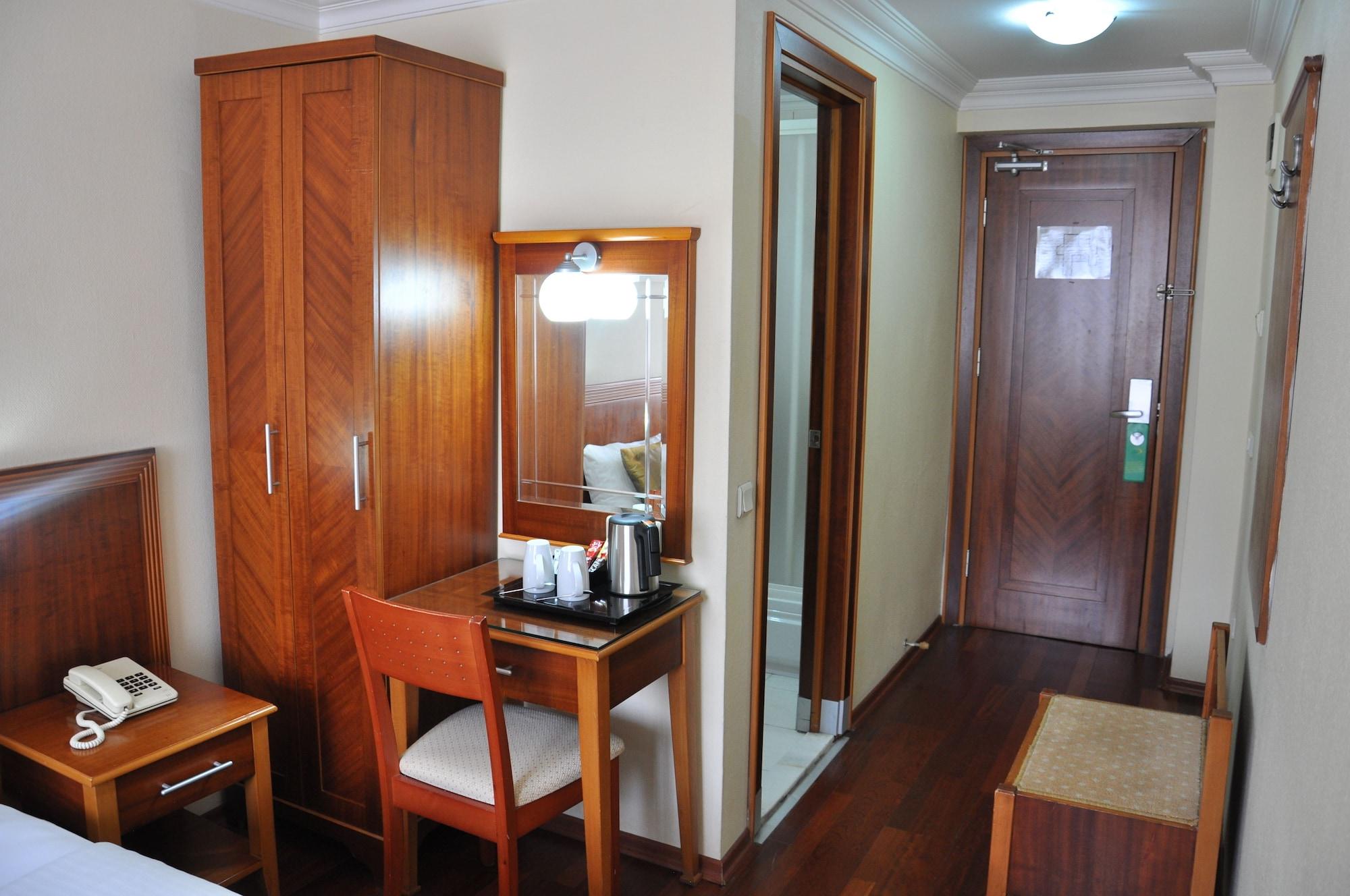 Hotel Centrum Истанбул Екстериор снимка