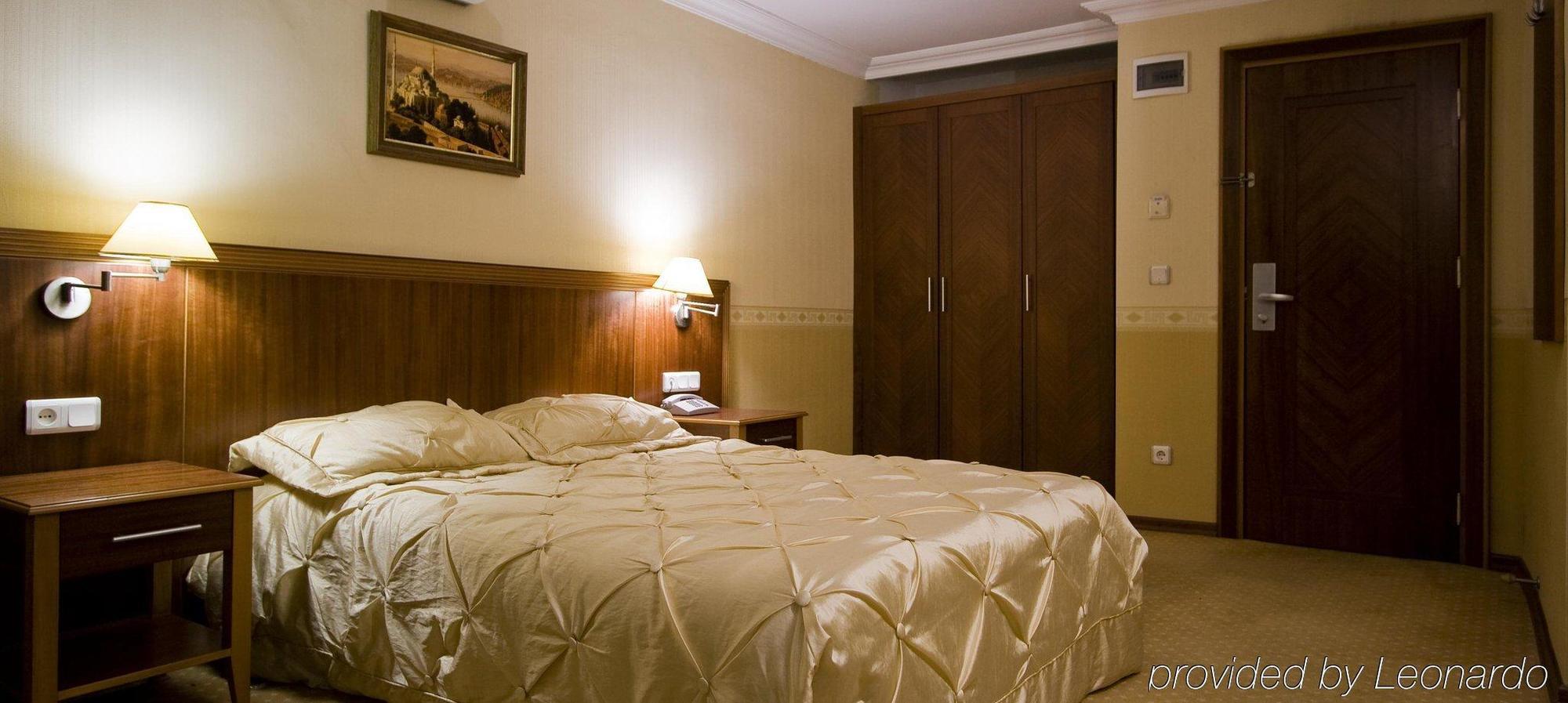Hotel Centrum Истанбул Стая снимка