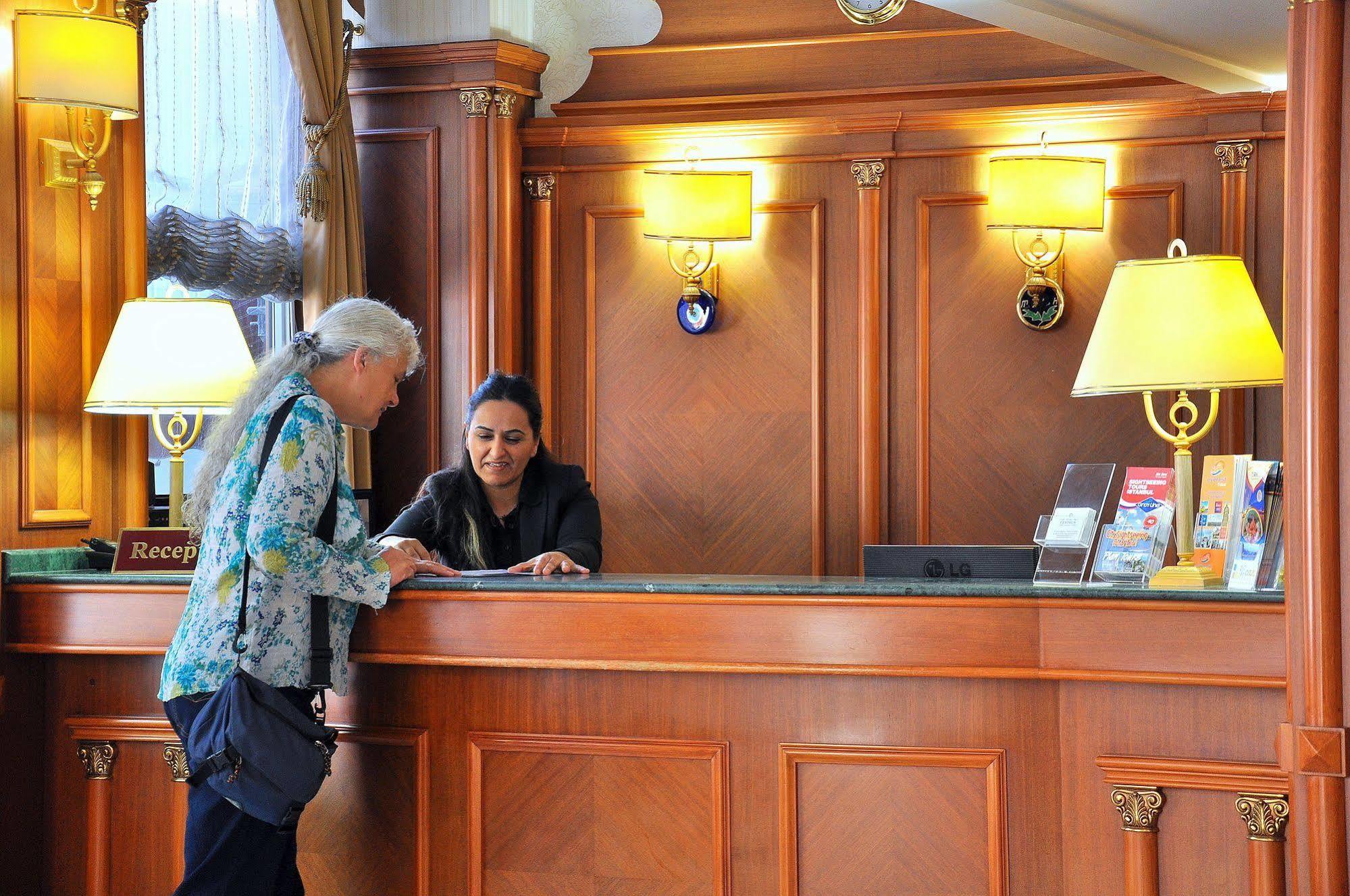 Hotel Centrum Истанбул Екстериор снимка